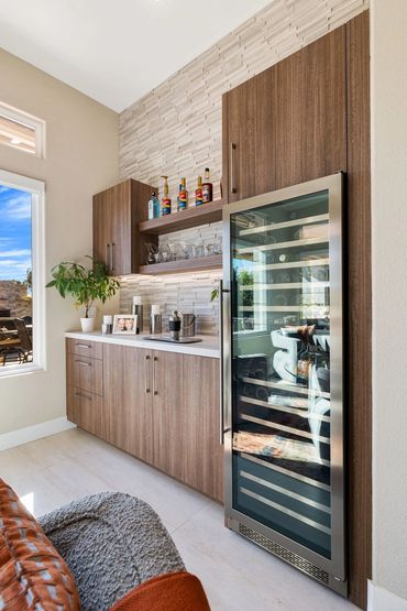 Modern kitchen design with integrated custom cabinets in Alboreto by Cleaf panels in Rancho Mirage