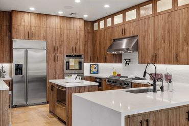 custom cabinets La quinta modern soft close doors