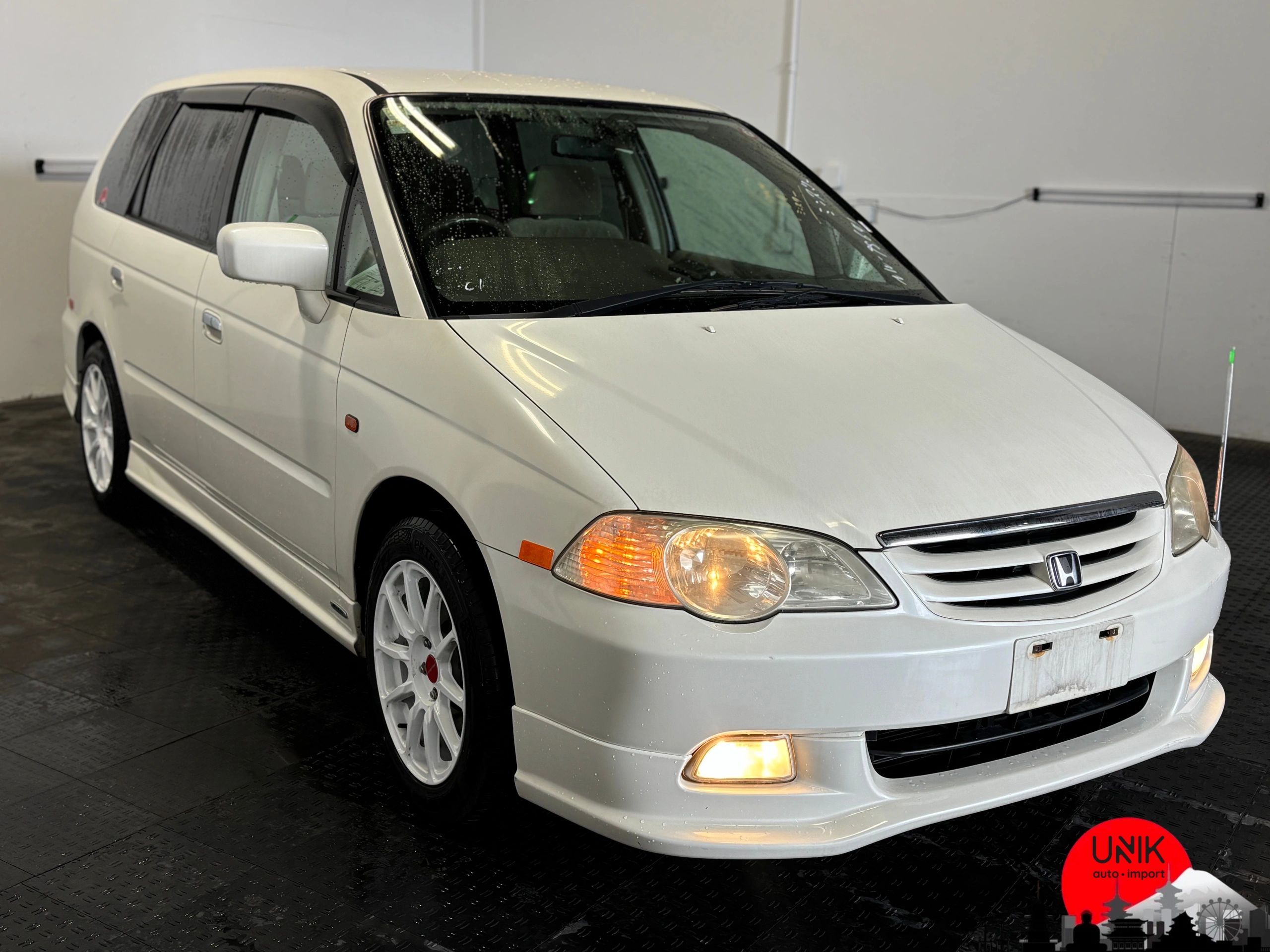 2000 Honda Odyssey JDM car for sale — photo 3 of 25