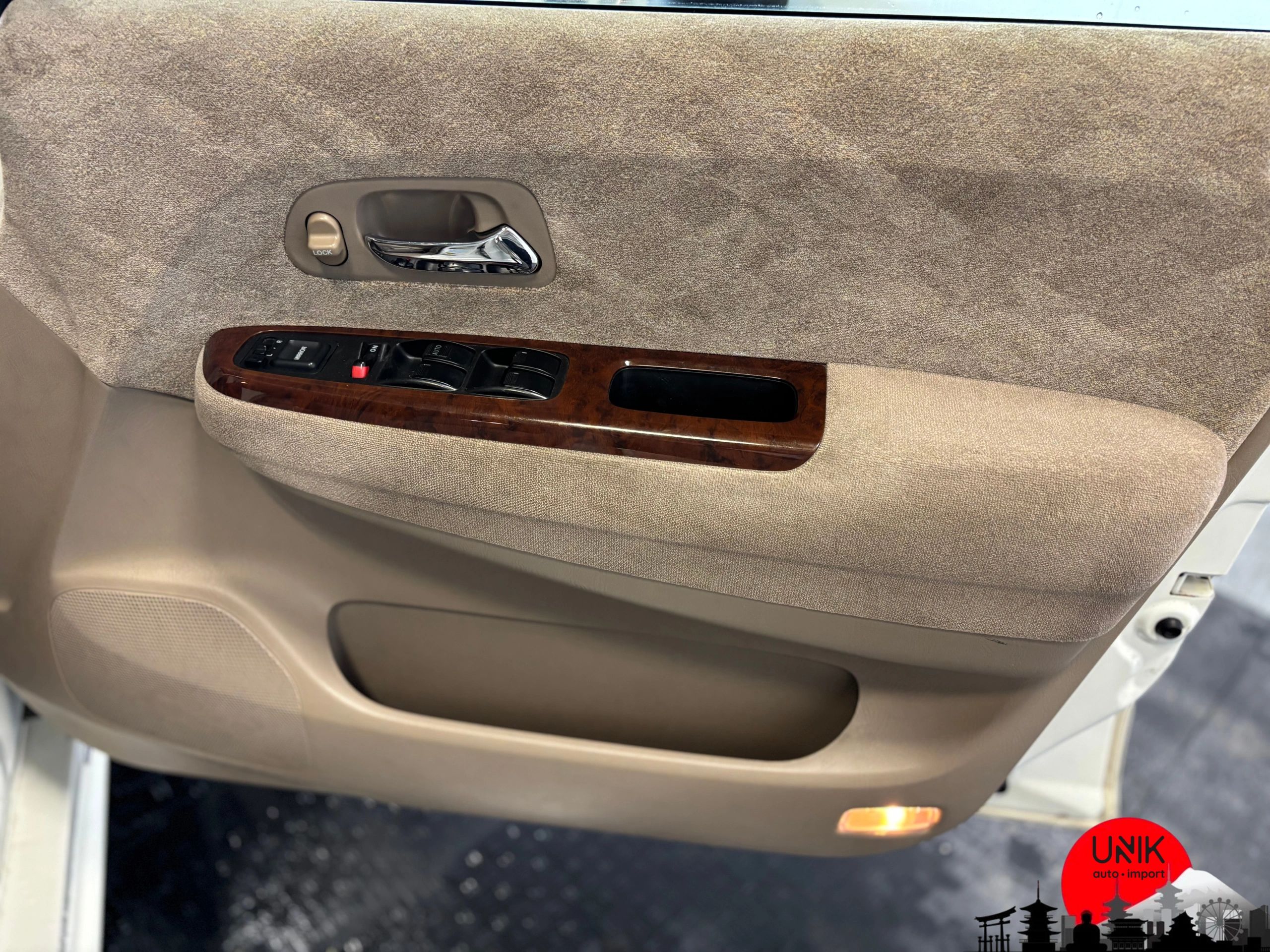 2000 Honda Odyssey JDM car for sale — photo 6 of 25