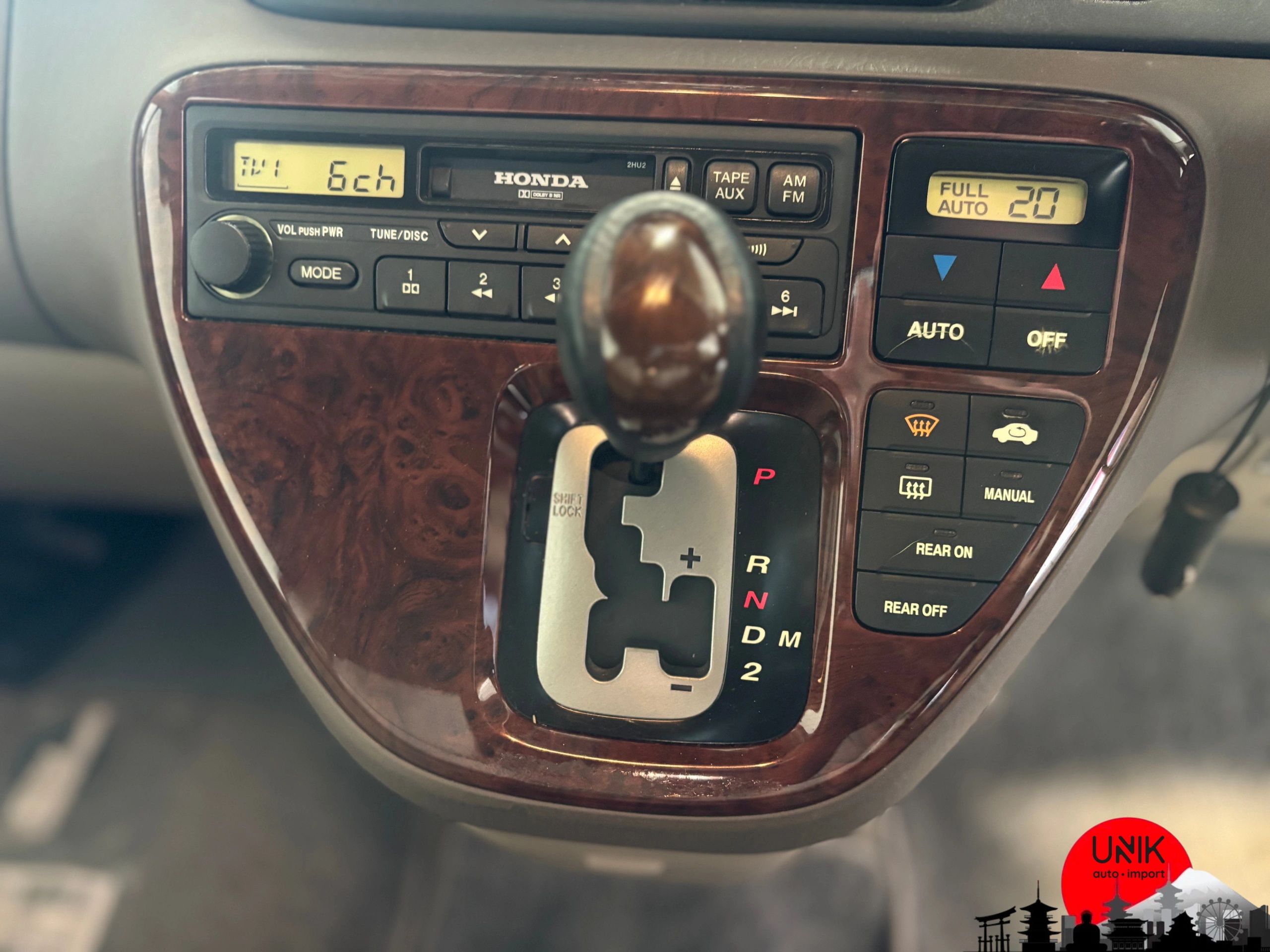 2000 Honda Odyssey JDM car for sale — photo 13 of 25