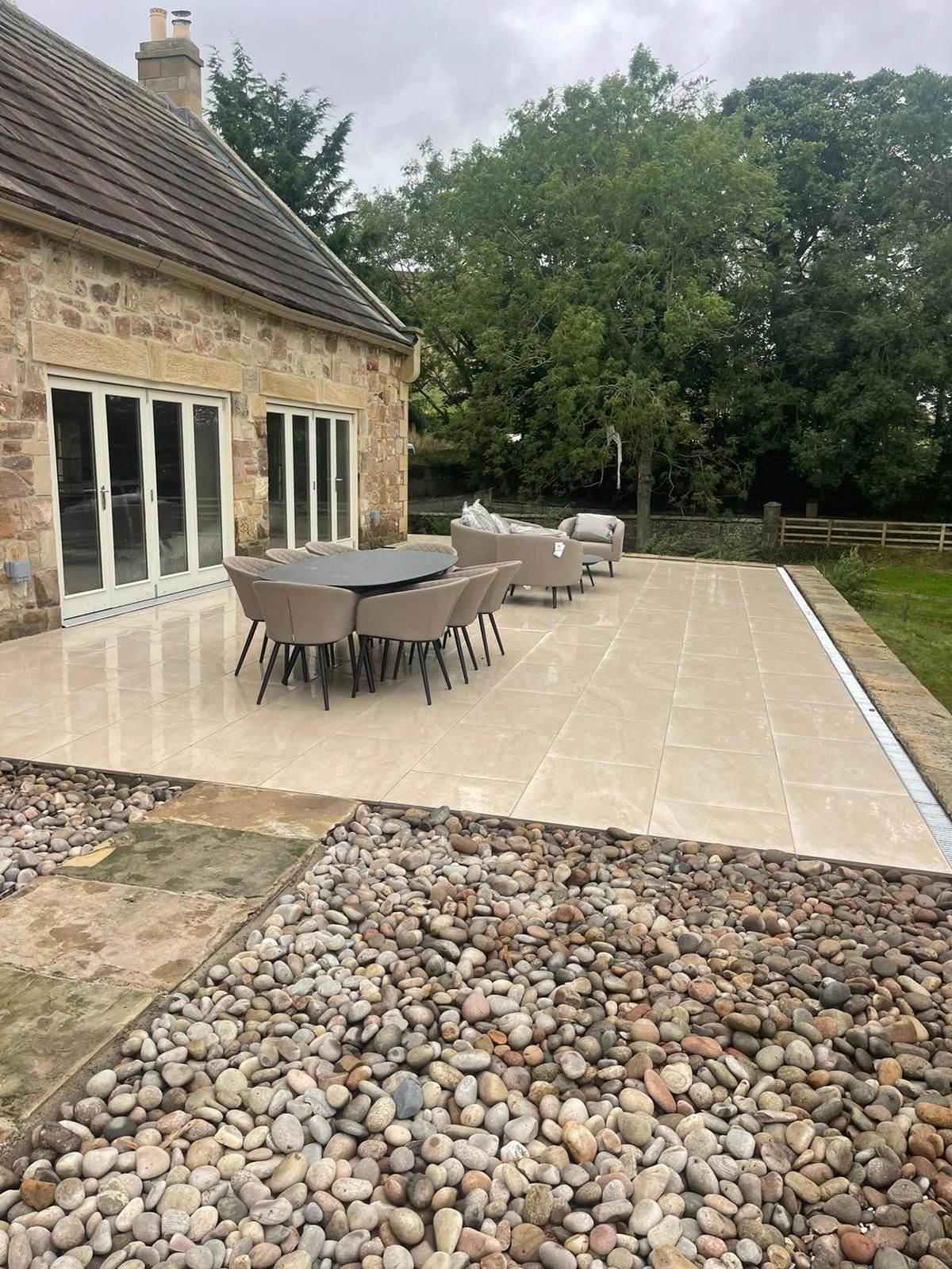 Beautiful Porcelain and gravel installation in Durham Home