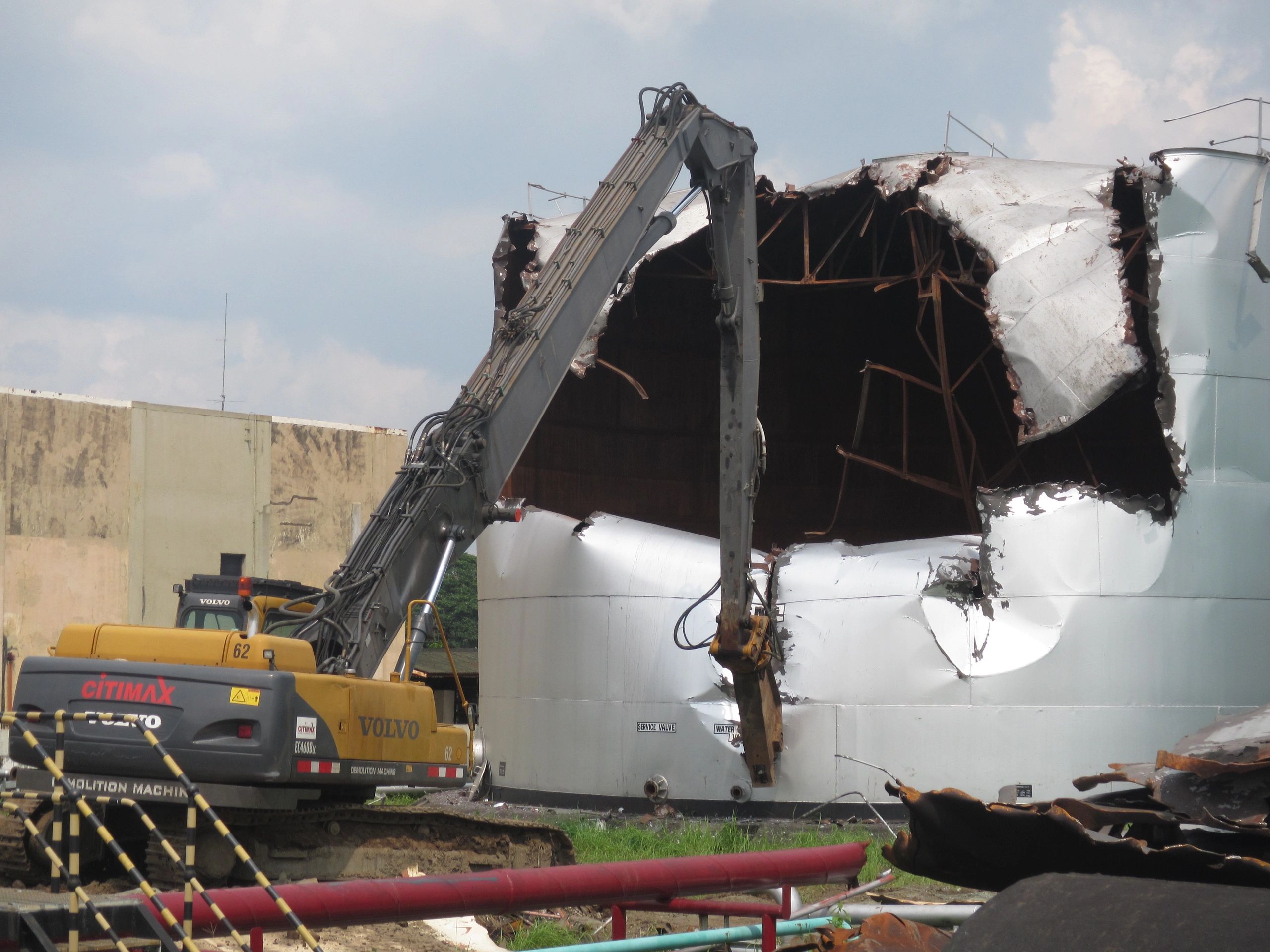 DEMOLITION SERVICES