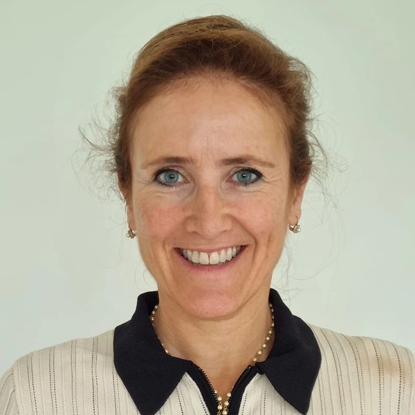 Elke Van Marck danslerares Lindy Hop, Balboa, Collegiate Shag, Charleston, authentic Jazz, Boogie Wo