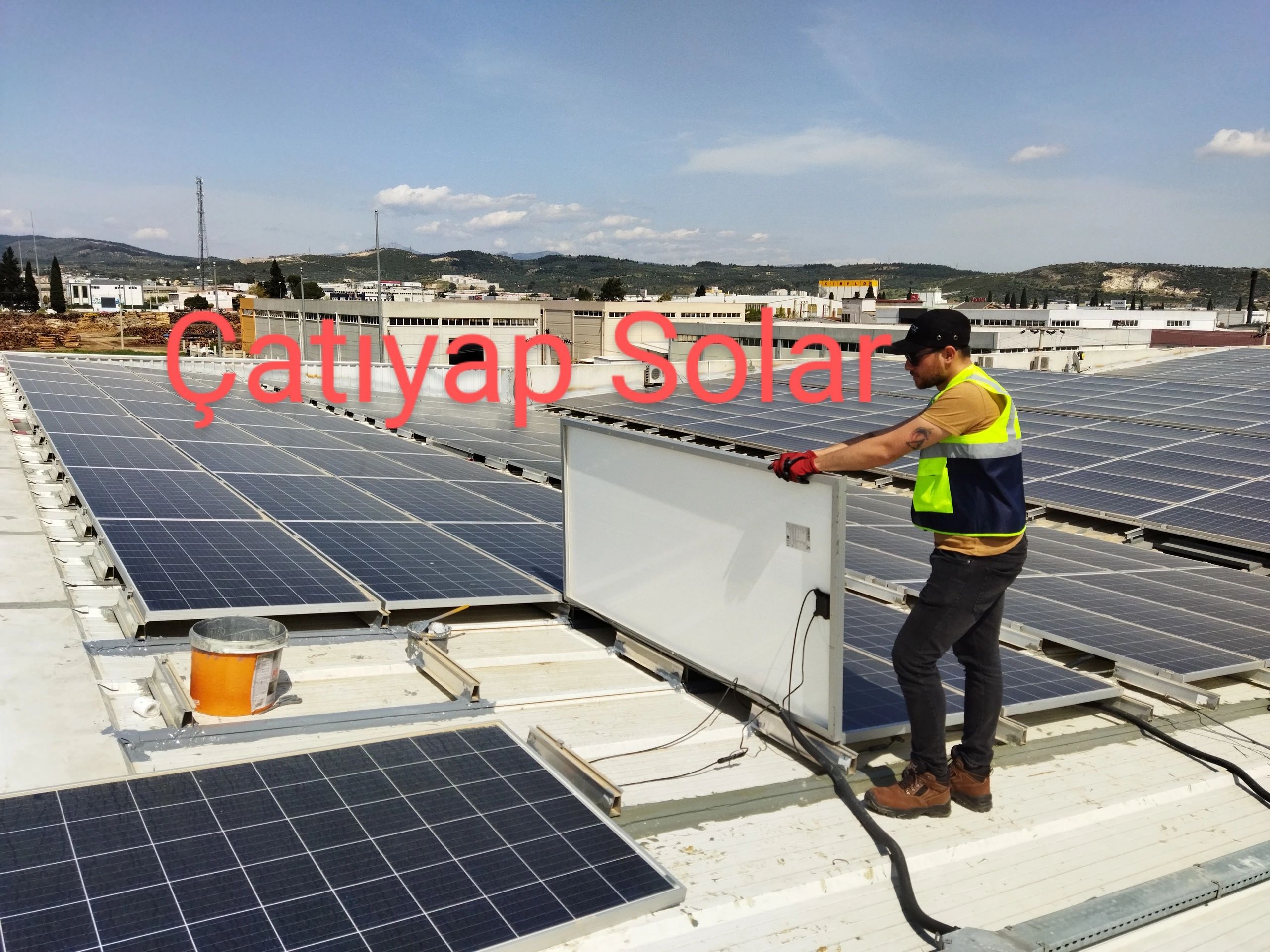 fabrika solar çatı tamiri