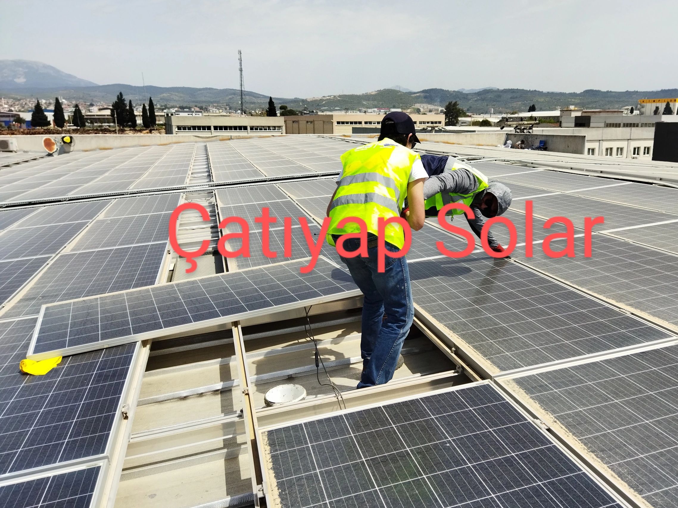 Solar çatı tamiri, solar çatı izolasyonu, solar çatı onarımı, solar çatı su yalıtımı.