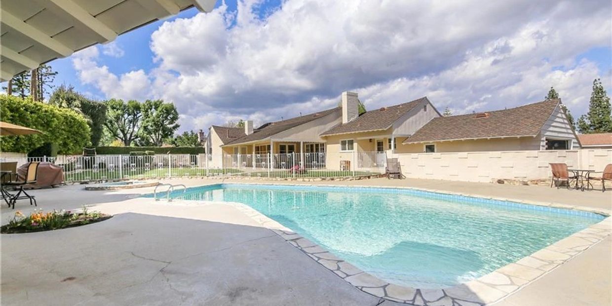 Amazing Woodland Hills pool home sold by Mark Marino.