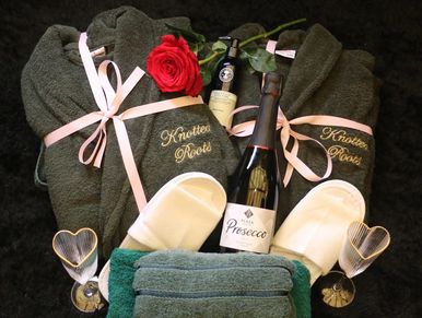 
This is truly a unique and unforgettable Romantic experience.