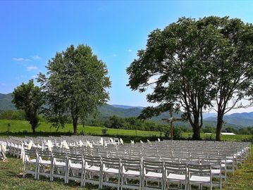 Outdoor wedding option with panoramic views of the Appalachian Mountains near Johnson City, Tennessee