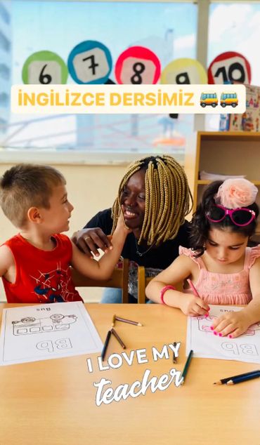 anaokulu grup ingilizce dersi