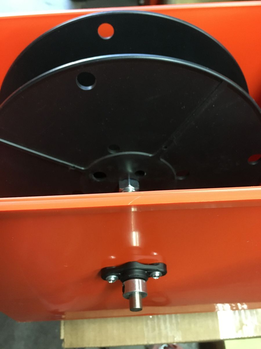 String Winders For Continuous Loop Machines