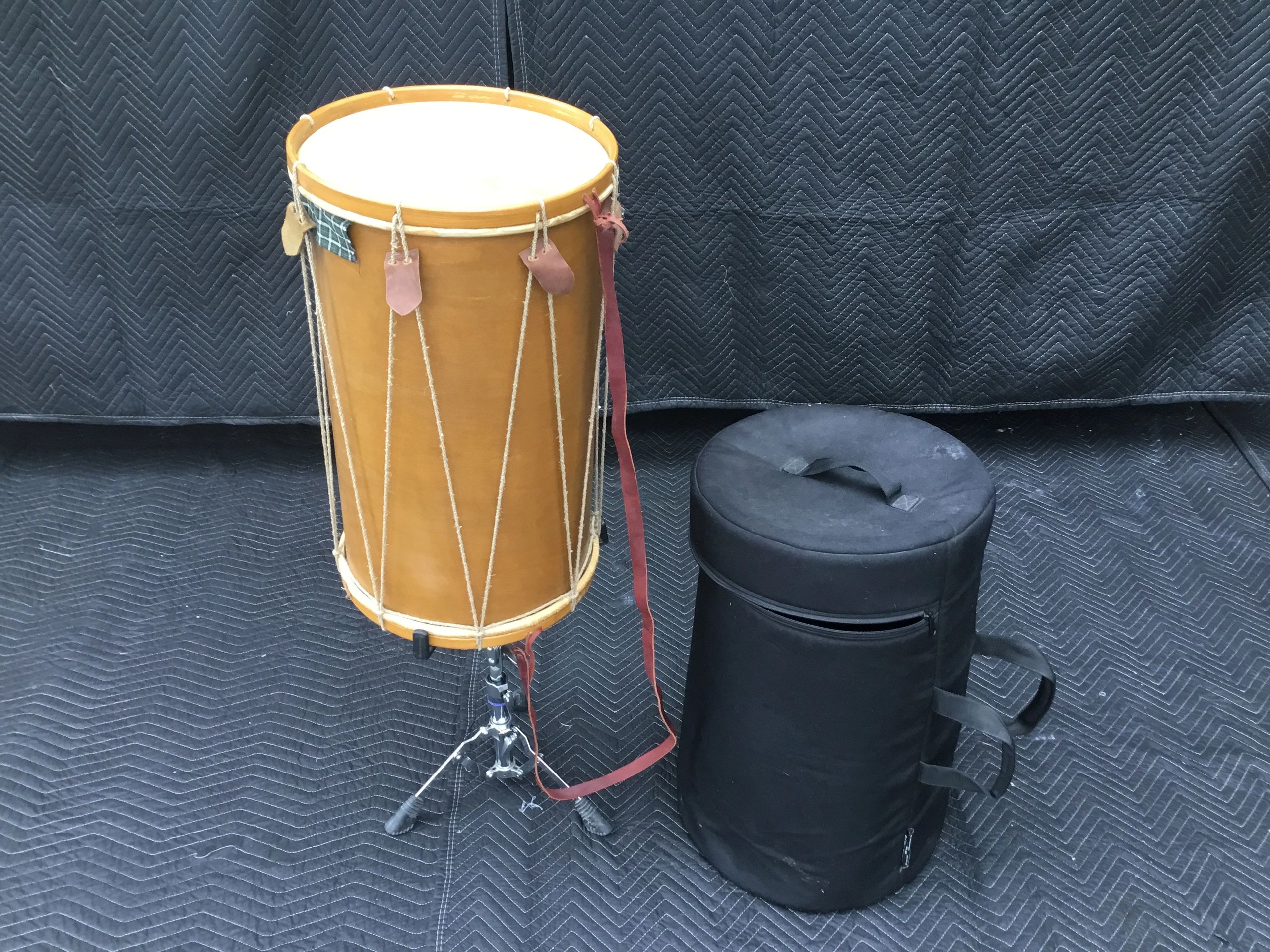 Instruments: Tambour médiéval