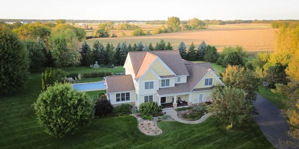 Beautiful Home on Acreage with pool in St. Elmo, Minnesota