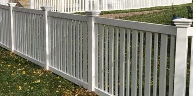 Omaha Fence Contractor with Brewster Vinyl Fence.