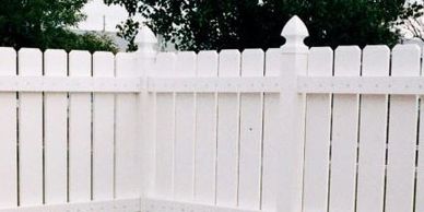 Omaha Fence Builder with Denver 6' Semi-Private Vinyl Fence.