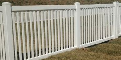 Omaha Fence Builder with Pacific Vinyl Fence.