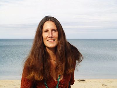 OM CALLING  INTUITIVE GUIDANCE COUNSELOR.  WWW.OCIANNA.COM