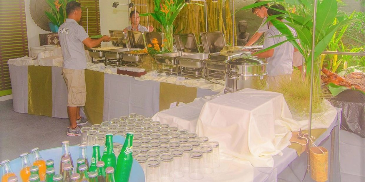 CATERING 50 MINIMUM