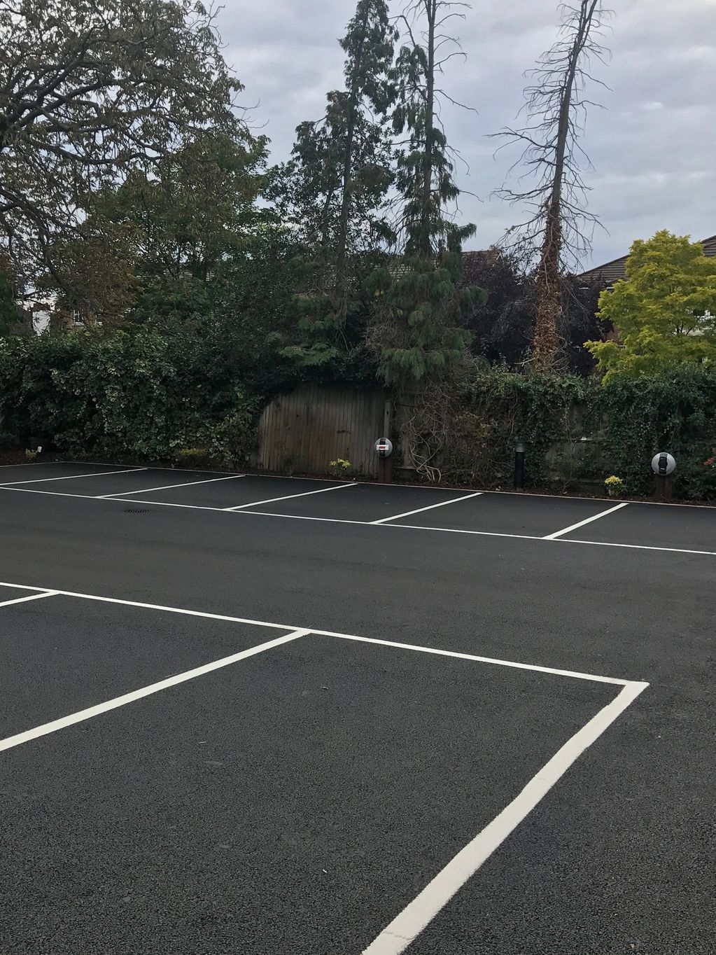 white lining of car park 