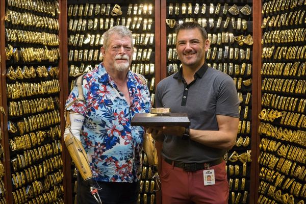 Jeff with PING Vice President Dr. Paul Wood, after winning the 2017 Apache Wells Country Club Presid