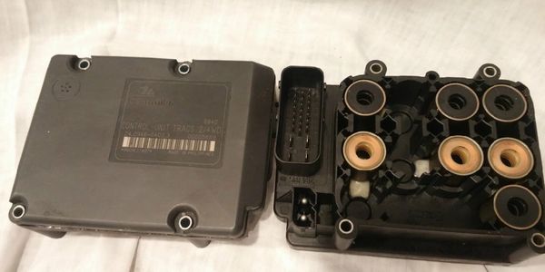 Abs pump volvo sale 850