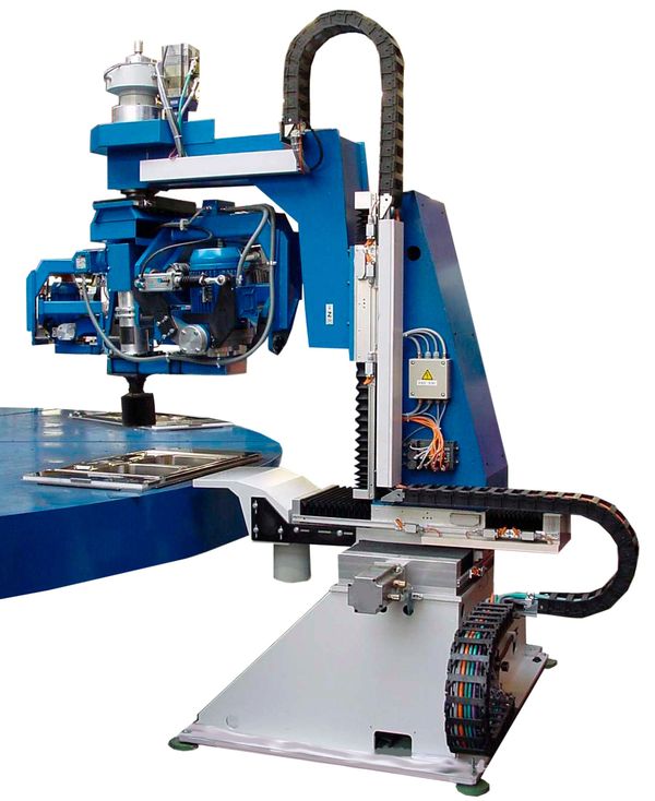 Kitchen sink bowl polishing machine. CNC polishing machine. Tampico brush polishing machine.