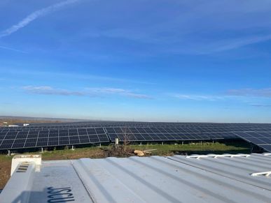 Cable installation solar (renewable energy)