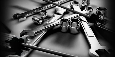 Quality used tools for sale, lawn equipment, backpack blowers, chainsaws, drills, screwdriver kits