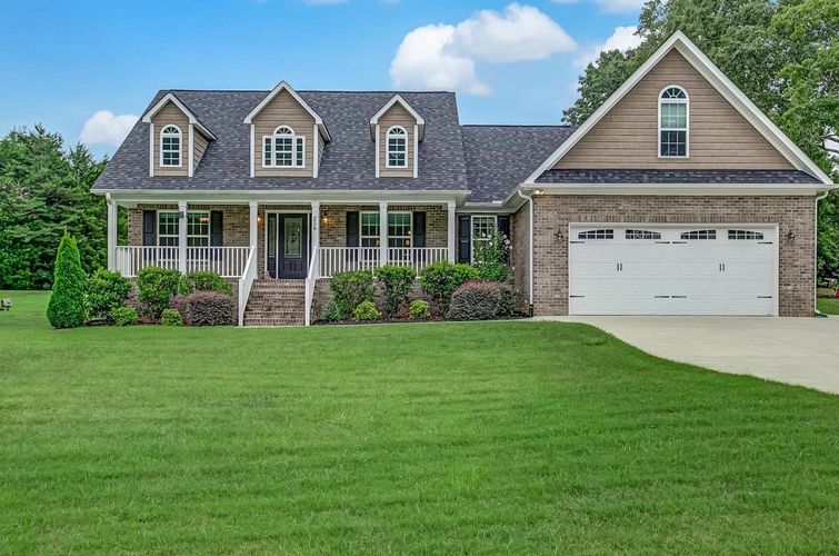 Connie DuLany, Real Estate Broker