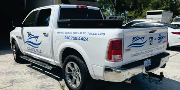 Wilmington, NC sign company. Vehicle lettering, logo design, neon, LED, Sign company of Wilmington
