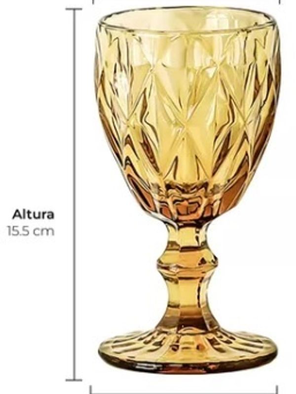 Estas copas de vidrio agregan un toque de elegancia a su experiencia de beber. Es la decoración