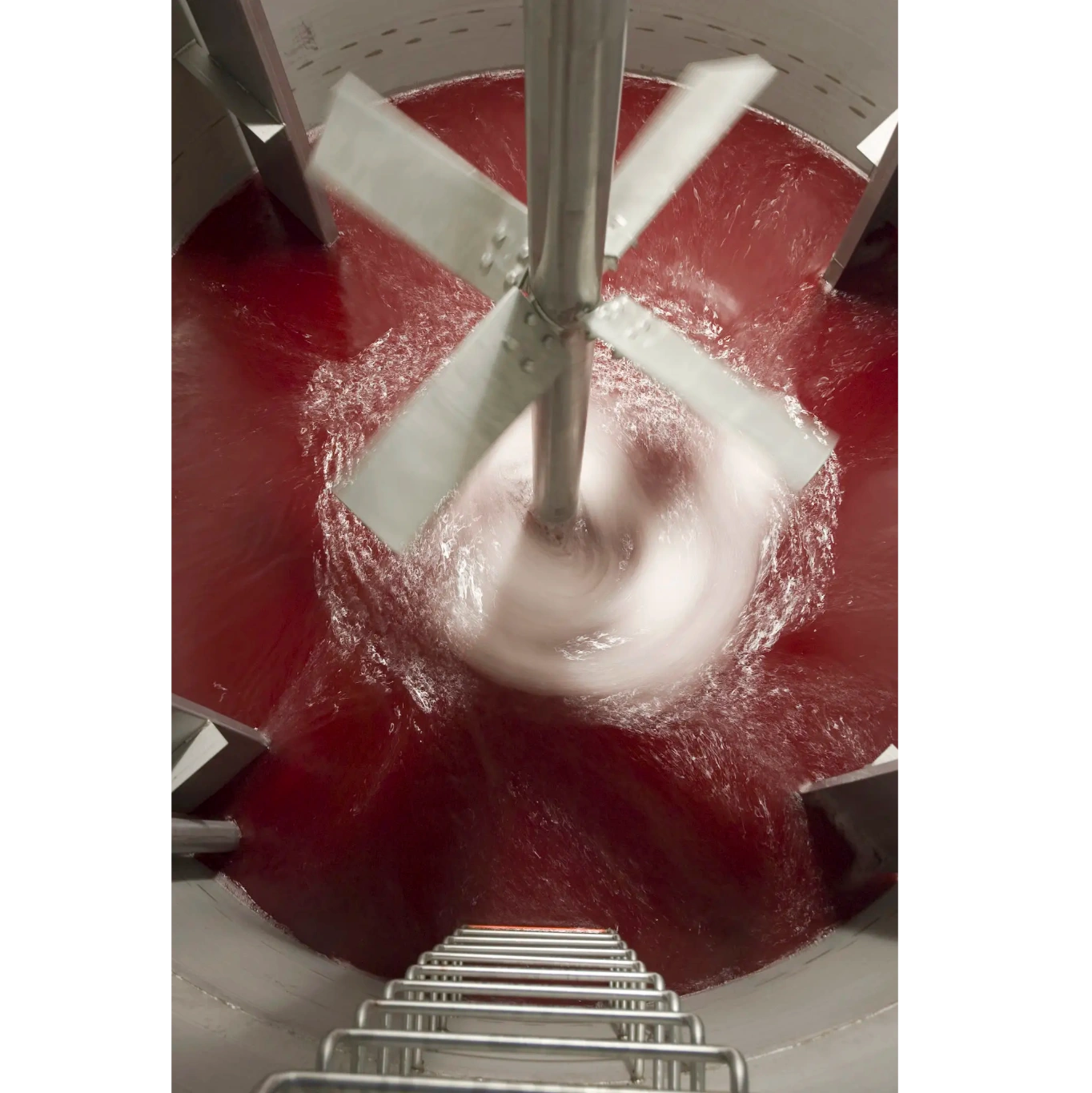 Chemical agitator with turbine impeller