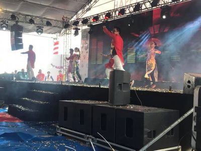 Cho thuê và thi công sân khấu theo yêu cầu, Giá rẻ trực tiếp không qua trung gian