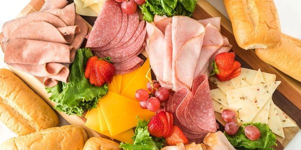Freshly made deli-sandwiches, homemade soups and salads and fresh bakes sweet treats.