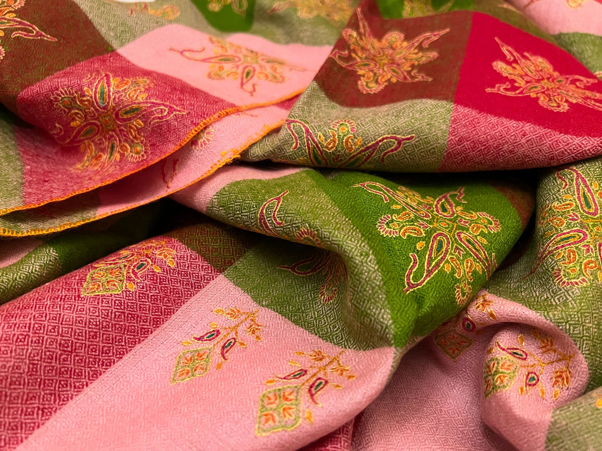 shawl and co