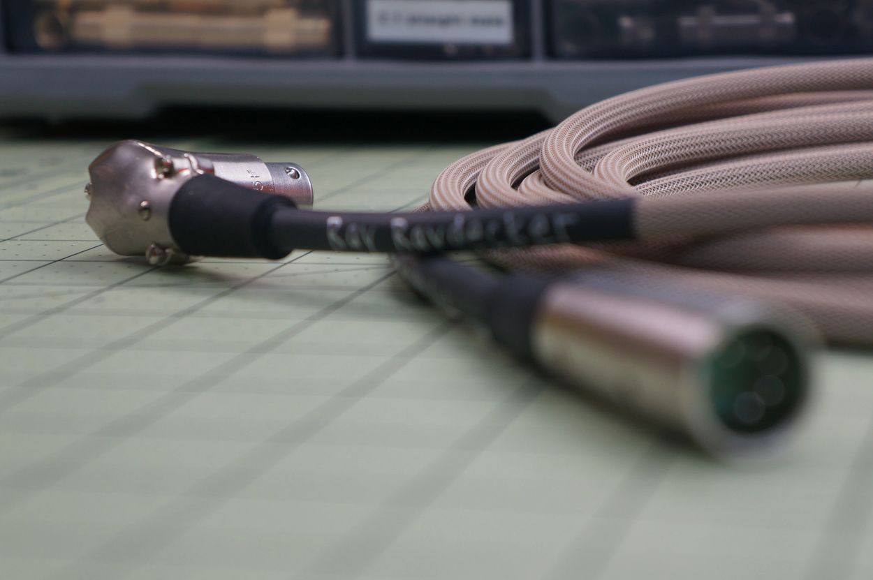 Benny Decker in beige 5-pin XLR Switchcraft hardware heatshrink