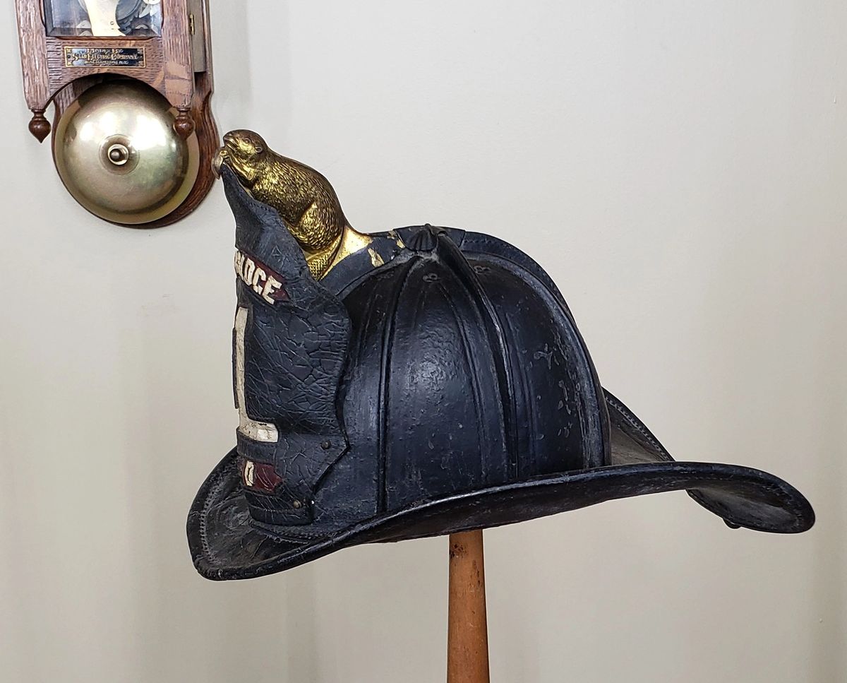 Rare BEAVER Finial Leather Fire Helmet Park Ridge NJ