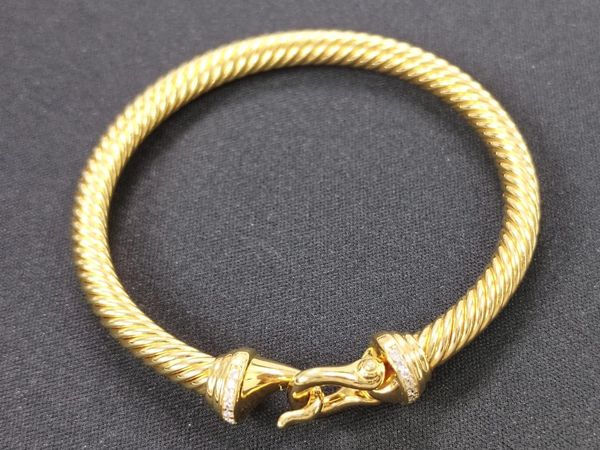 GOLD BRACELET