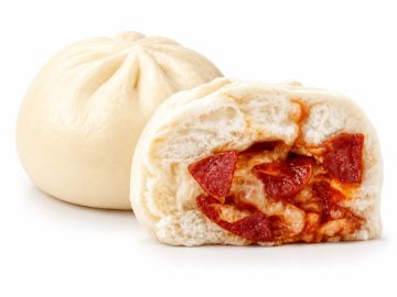Panecillos rellenos de pizza.