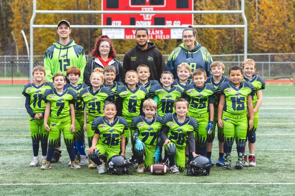 With the help of the Seattle Seahawks and Nike, Mat-Su Sea Hawkers host flag  football clinic in Wasilla, Local Sports News