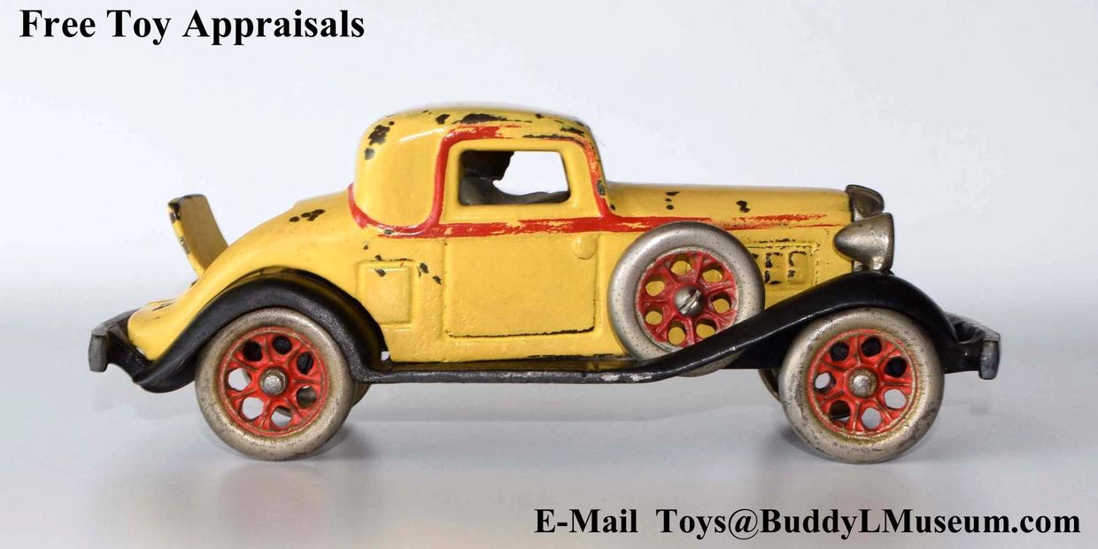 Arcade Reo Coup, Cast Iron Toys Price Guide, Buying Antique Toys, Free Toy Appraisals, Vintage Toys