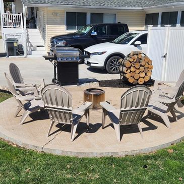 Enjoy the outdoors while grilling up dinner using our gas grill, or enjoy the fire pit area with som