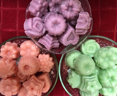 Our wax melts come in various colors and fragrances to suit your decorating needs.