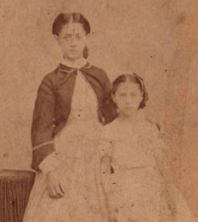 Only known photo of Mary Gold (right) with her older sister Maggie 