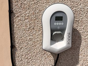 Our latest innovation, the zappi multiphase, brings flexible charging options to suit diverse needs.