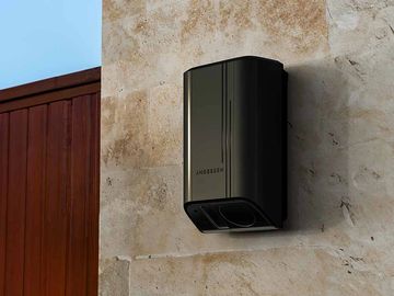 Compatible with all type 2 electric and plug-in hybrid cars
CE certified 7 year warranty