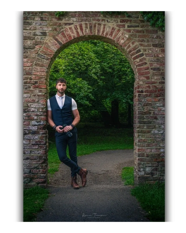 Daniel from Daniel Vincent Films - professional dress when capturing your wedding film 