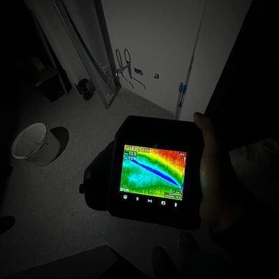 Termovizijsko snimanje kupatila radi detekcije curenja vode termovizijskom kamerom