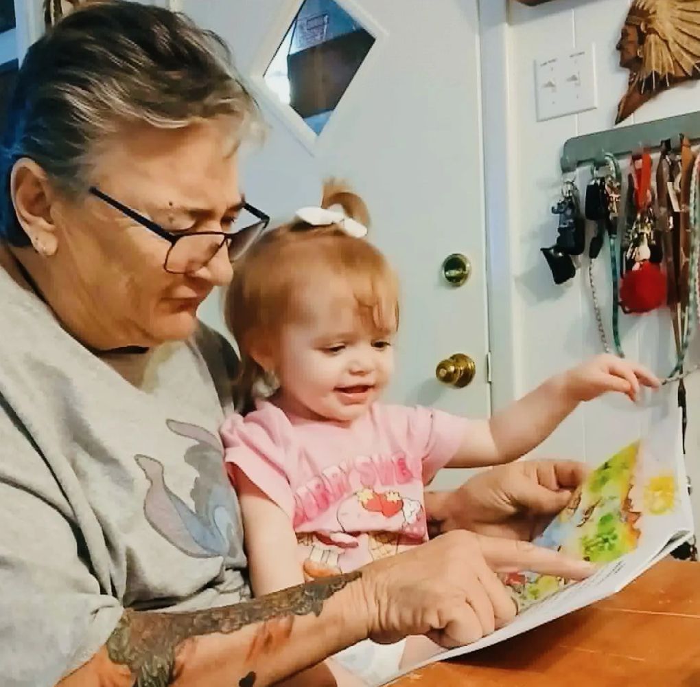 GG Rebecca & Presley, 2, share fun-time with Diannasaurus Rex from Texas! 