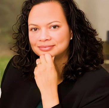 Chandra Luwnau, Wall Group Law, Attorney